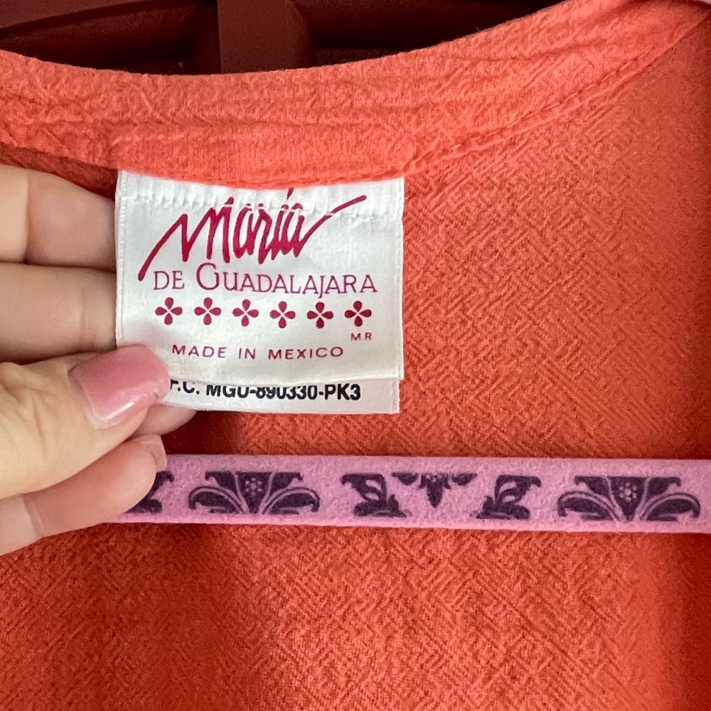 - Beautiful salmon 🍣 colored 100% cotton front tie cropped coverup. - Picture 4 of 5